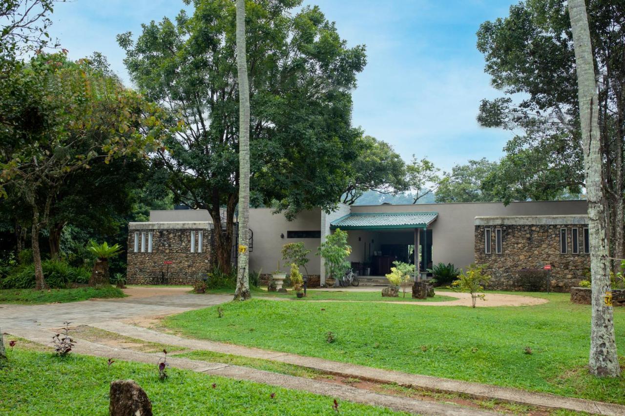 Birds Park Polgahawela Hotel Wadakada Exterior photo